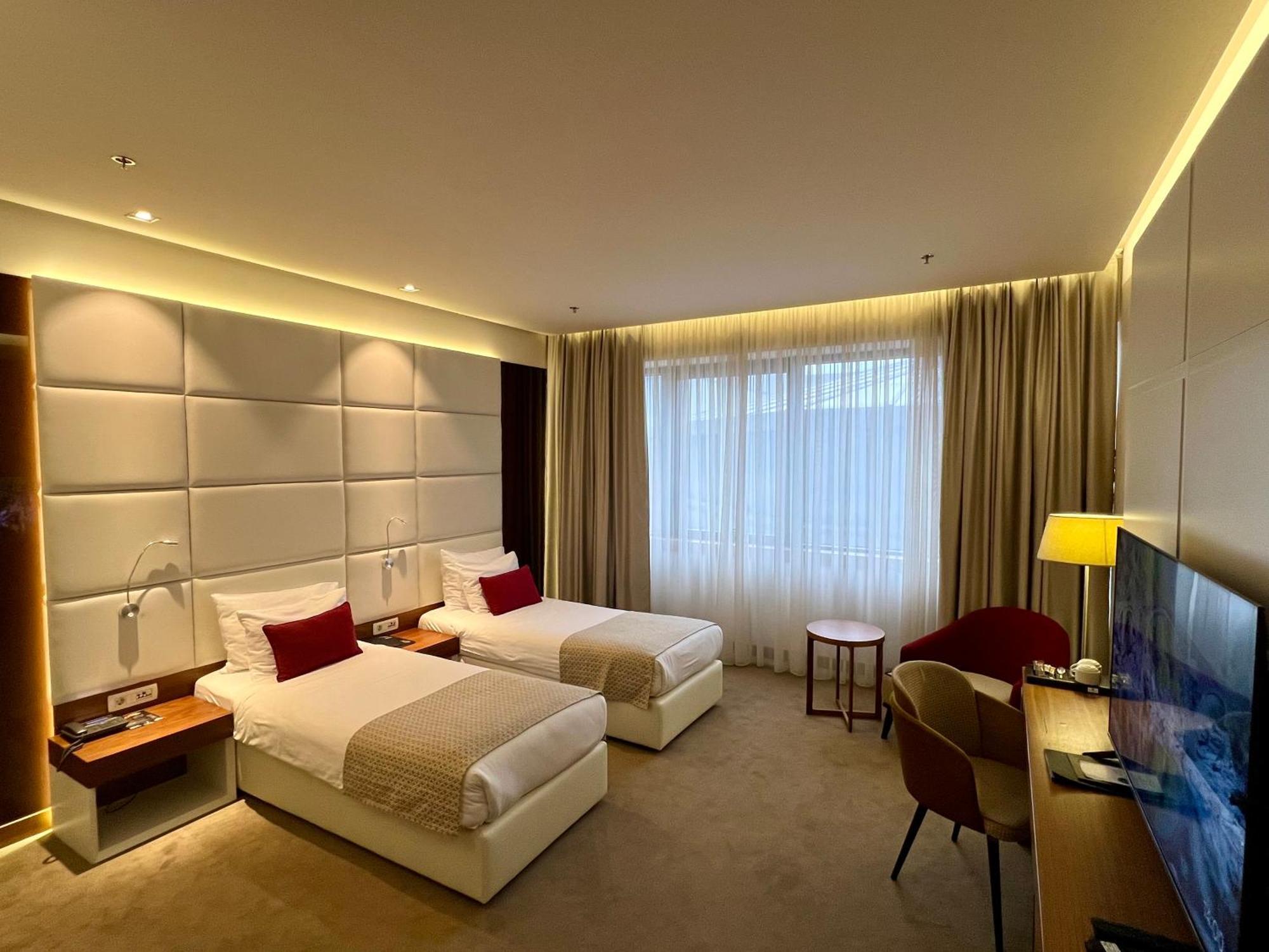 ميباس 5* موستار
